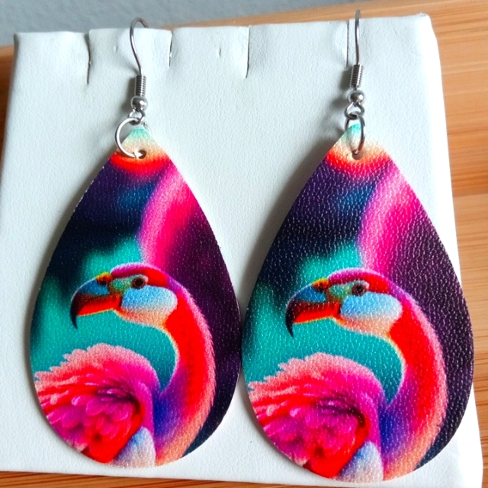 🆕 Tropical Bird Earrings